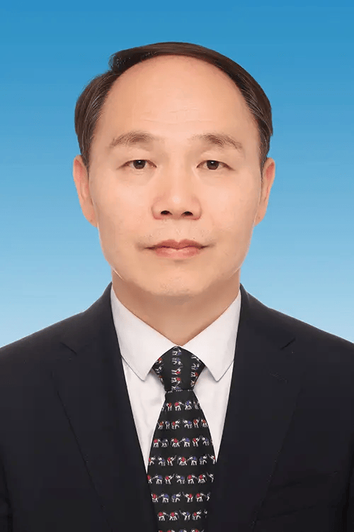 国务院最新任免<strong></p>
<p>银泰证券</strong>，9位干部职务调整
