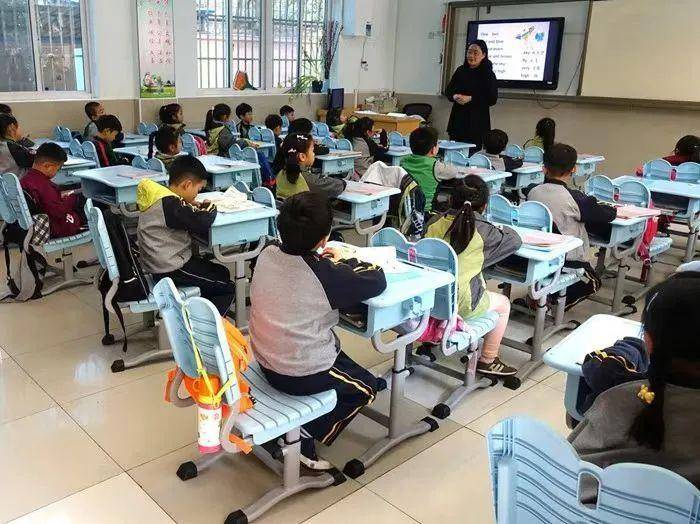 5年减少超3成<strong></p>
<p>西南证券股吧</strong>！乡村小学生数量大幅减少
