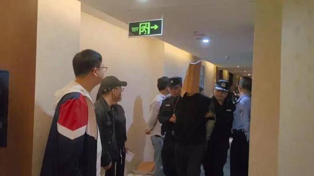 江西青原警方捣毁一个卖淫团伙<strong></p>
<p>西南证券股吧</strong>，抓获涉案人员30人，10人涉嫌组织卖淫罪被刑拘